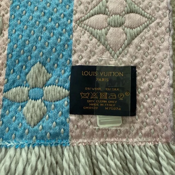 Louis Vuitton Logomania Scarf
